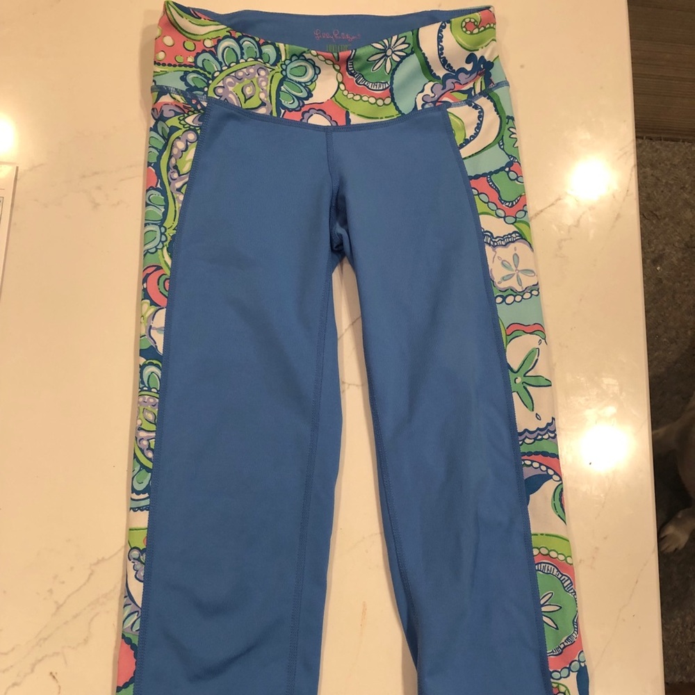 Lilly Pulitzer cropped workout leggings